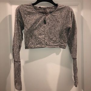 gray gymshark long sleeve crop